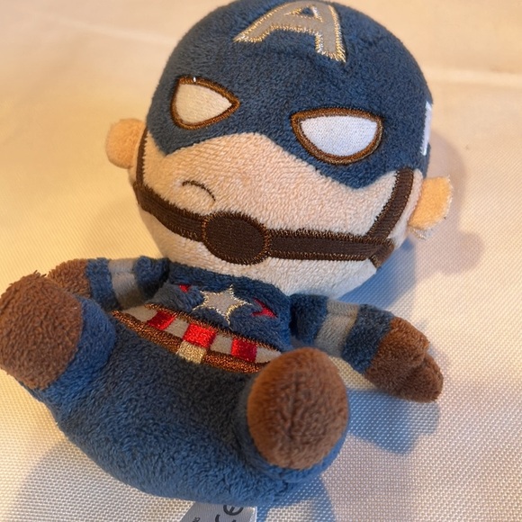 Marvel Plush - Picture 2 of 5